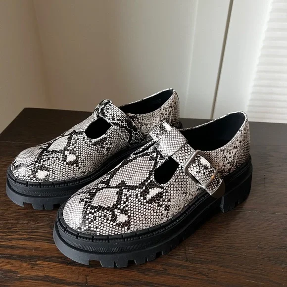 Steve Madden Kamlee Lug Sole Mary Jane. Size 8.5. Never Worn - Picture 8 of 9